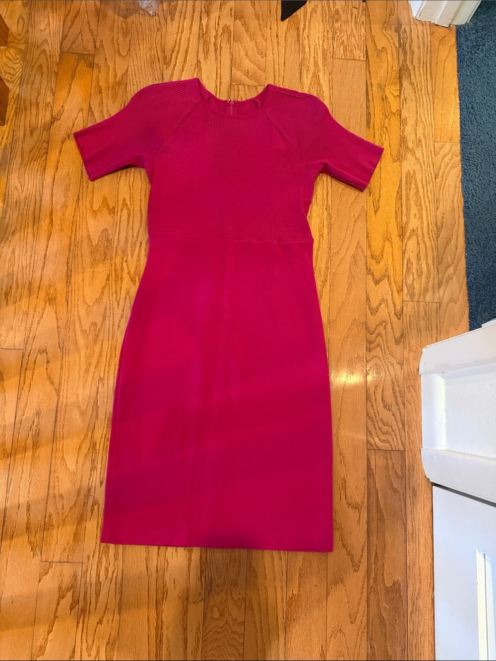 St. John Fuchsia Short-Sleeve Midi Sheath Dress